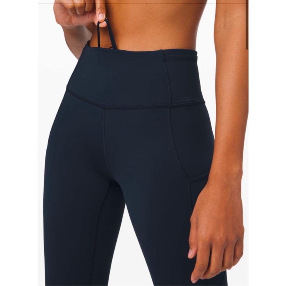 LULULEMON Fast and Free Crop Leggings II 19" Navy Blue Size 4 Side Pocket - Picture 4 of 13